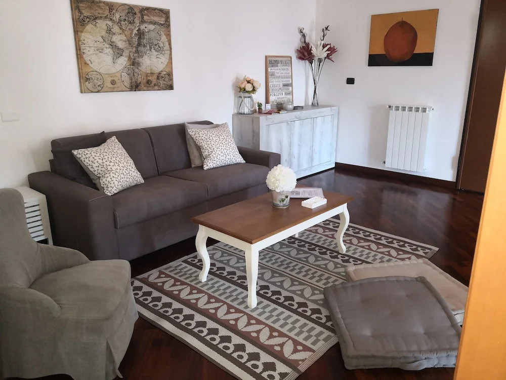 Perugino Apartments