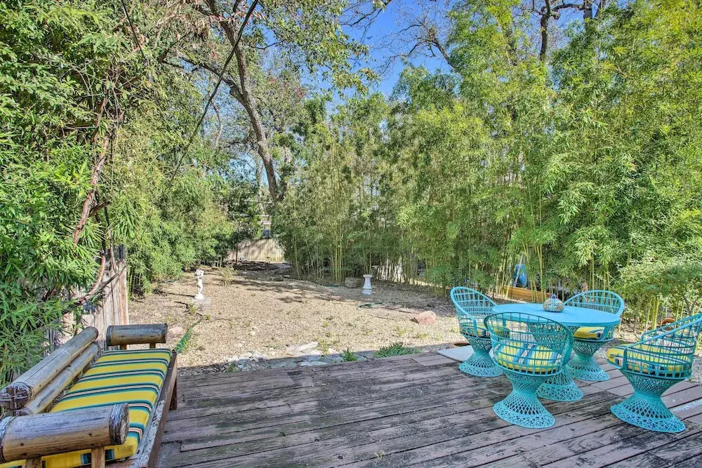 Dallas Couples Retreat: Walk to Lower Greenville!