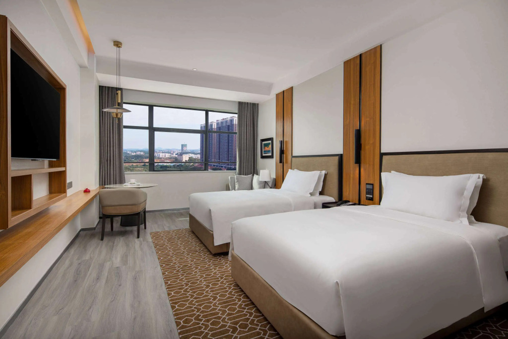 Ramada By Wyndham Maoming Dianbai
