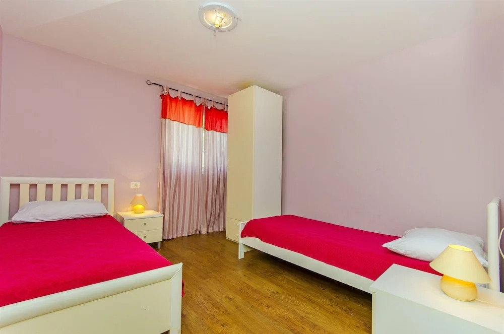 Apartments Miro