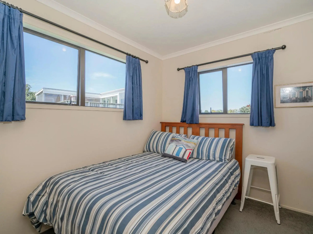 Surf Stay - Whitianga Holiday Home
