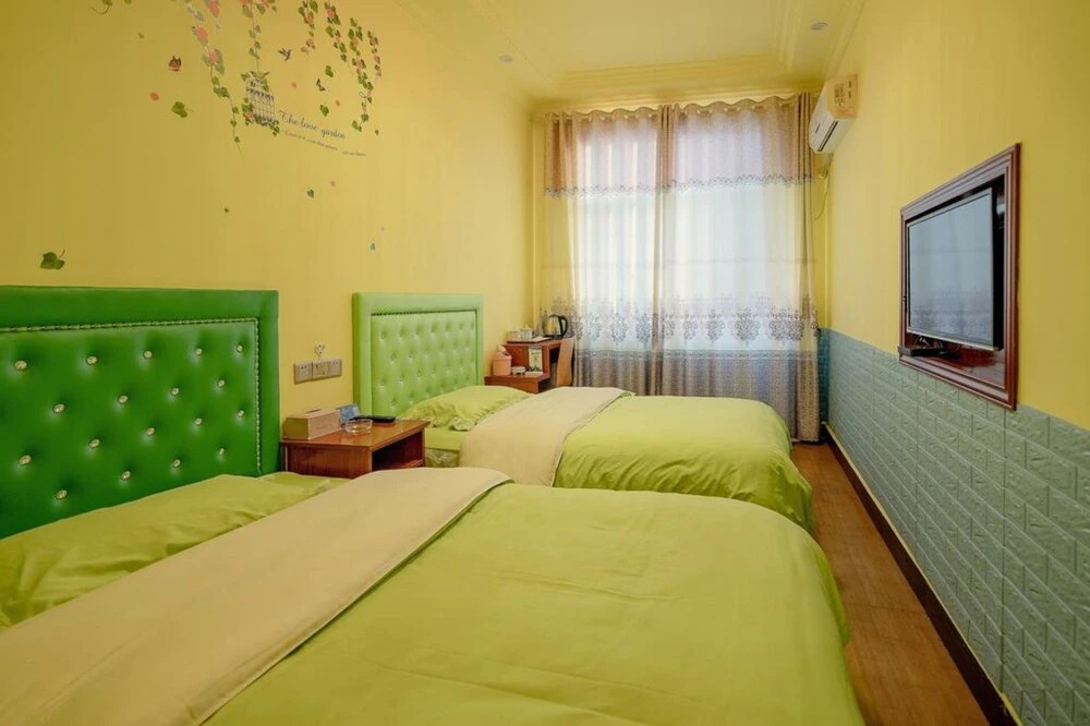 Zhangjiajie Memeda Theme Hotel