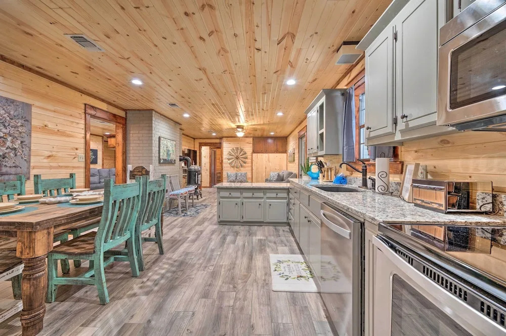 Lavish Broken Bow Home on 6 Acres w/ Hot Tub!