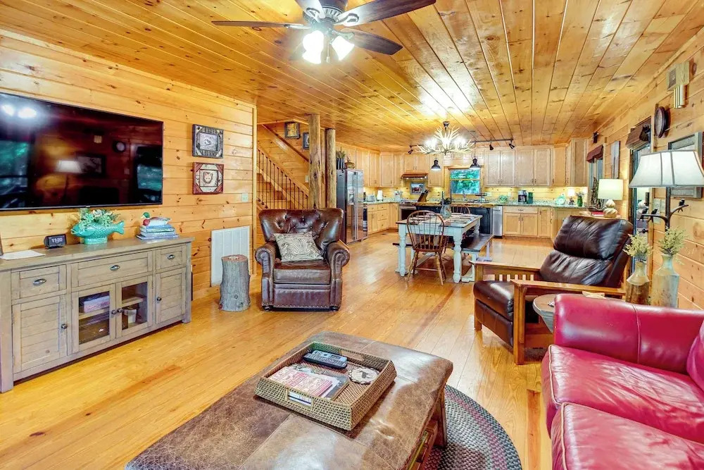 Serene Riverfront Escape in Ellijay, Georgia!