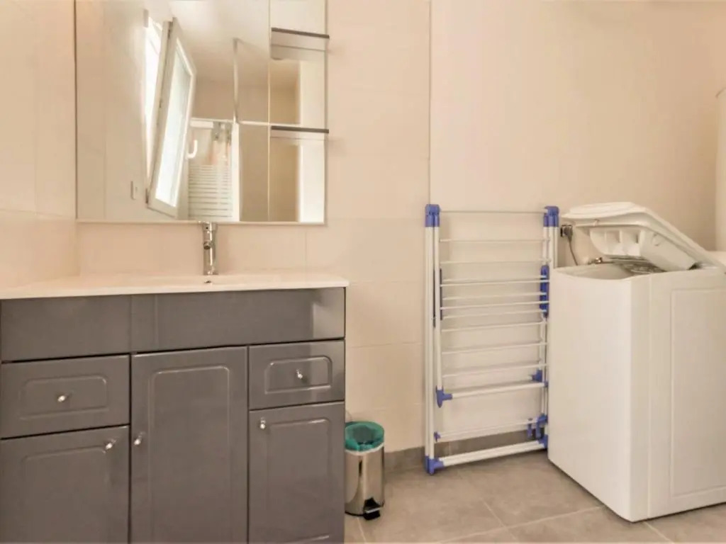 Maison mitoyenne cosy à 200m de la mer avec terrasse, wifi et équipements bébé - FR-1-306-1062