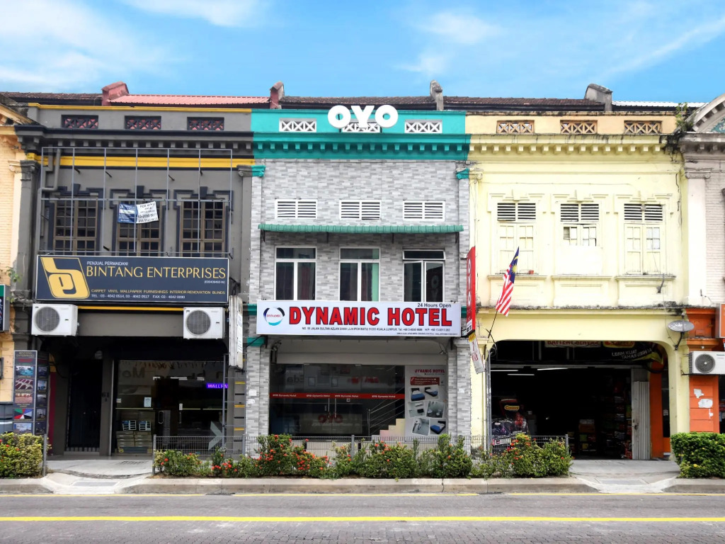 OYO 90170 Dynamic Hotel