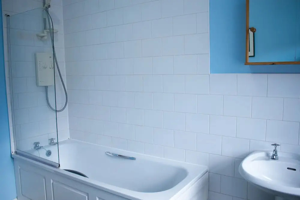 Traditional 3 Bedroom Apartment in Central Edinburgh