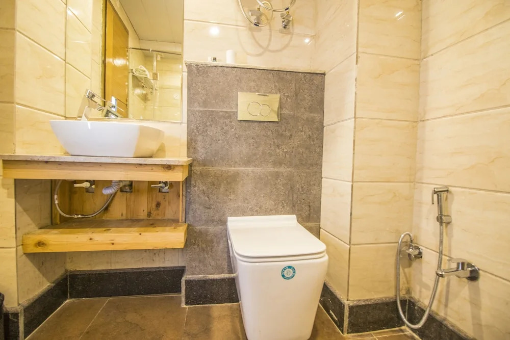 Siddhartha Greens Resort Bir Billing Amidst Tea Garden