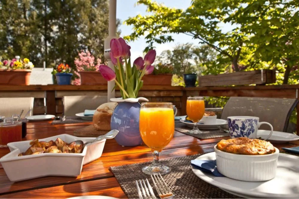 Blue Moon House ~ Just Five Blocks From Osf!