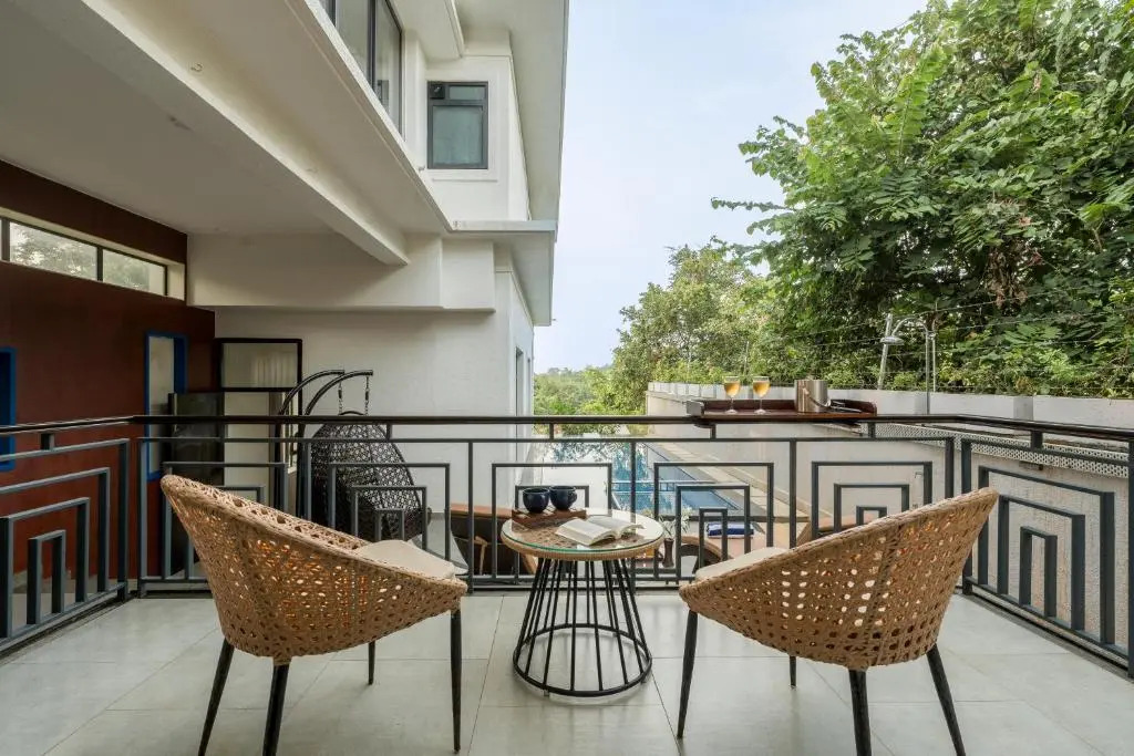SaffronStays Eden Greens