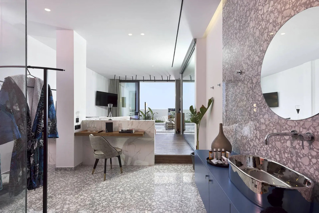 Dyo Suites