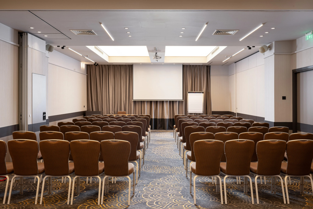 Holiday Inn Athens Attica Av, Airport W. by IHG