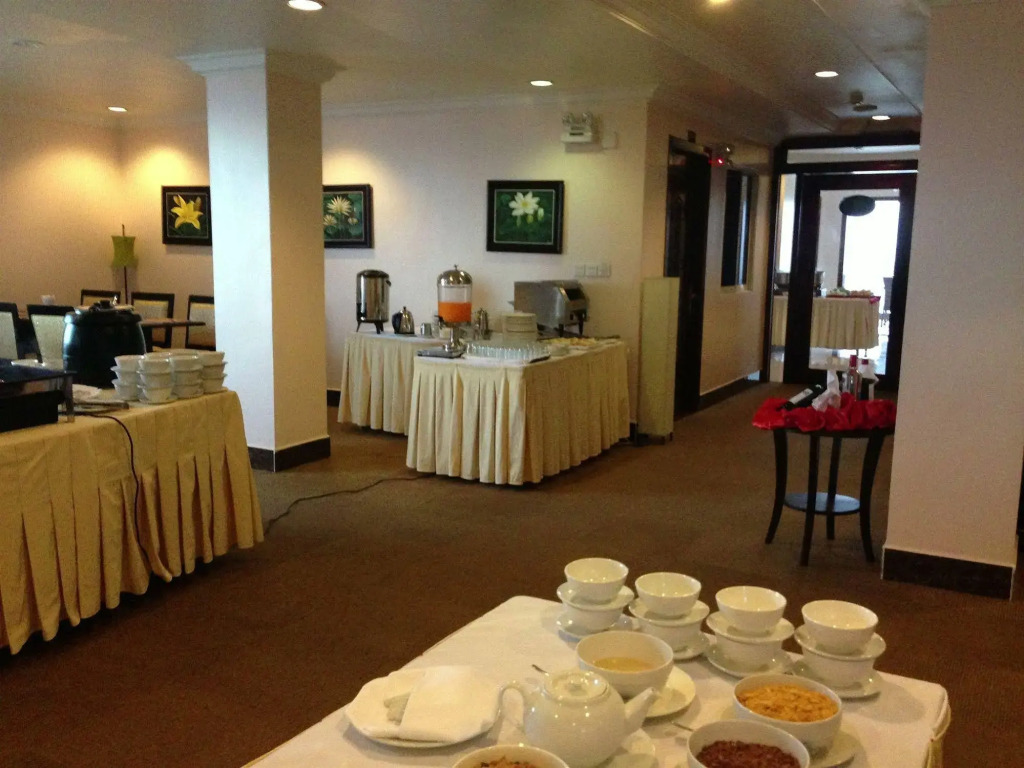Jun Yue Hotel