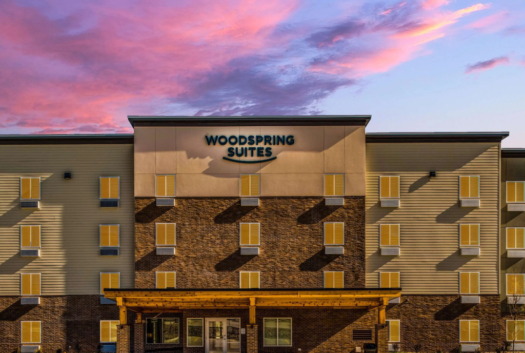WoodSpring Suites West Des Moines