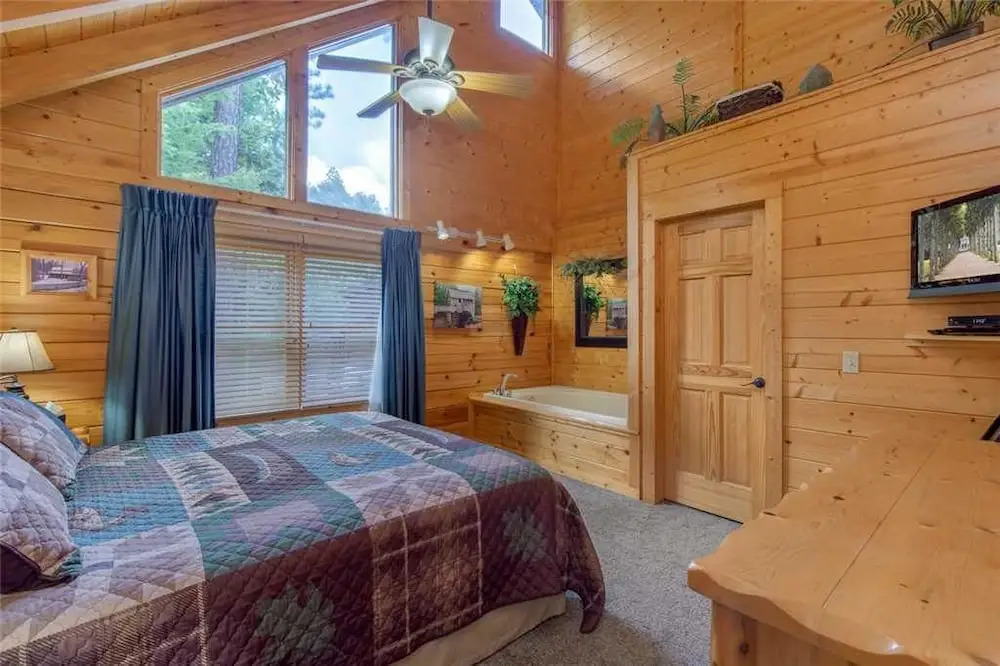 Moonshine Run - One Bedroom Cabin