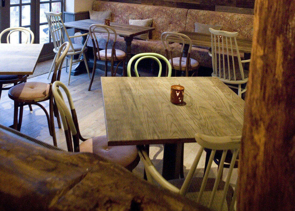 Burlton Inn