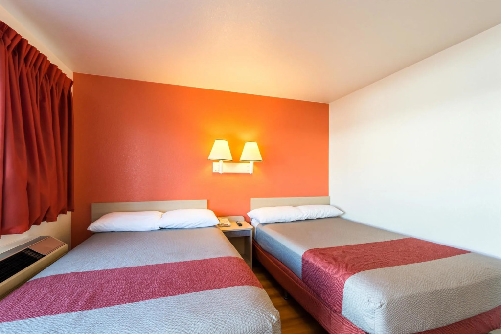 Motel 6 Reno West