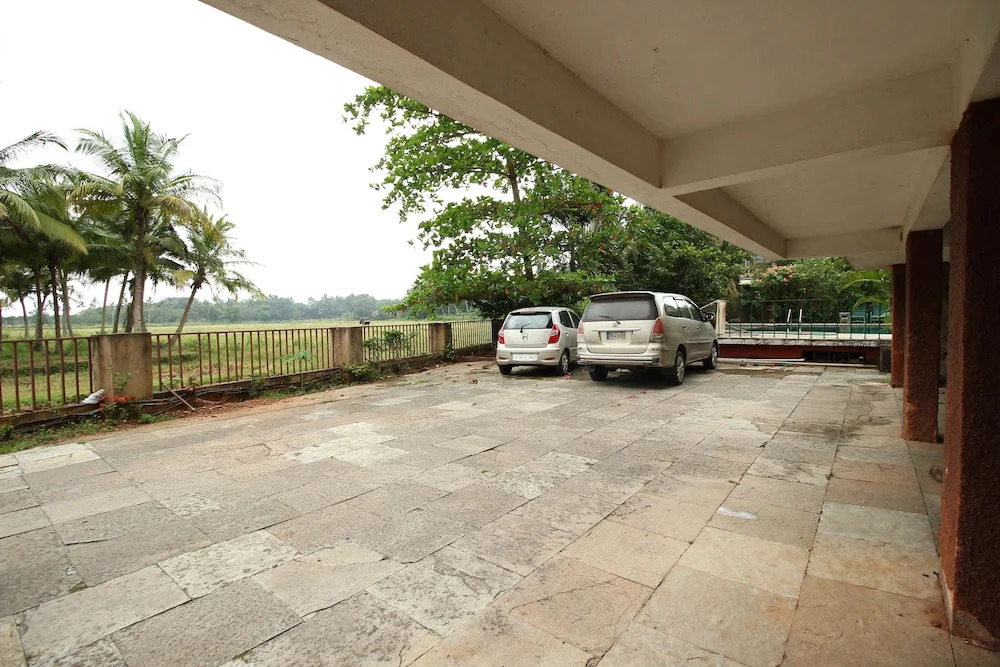 OYO 9881 Home Pool View 2BHK Varca Beach