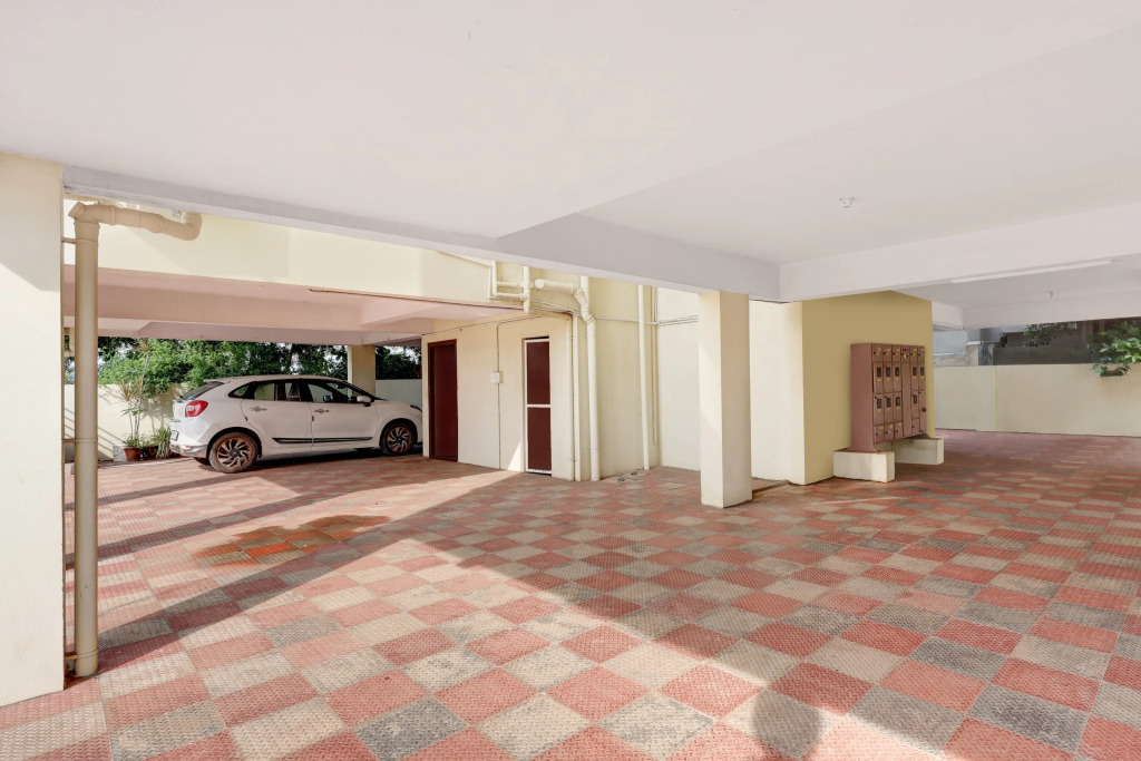 OYO Hotel O Ramaraopet Near Kakinada Beach