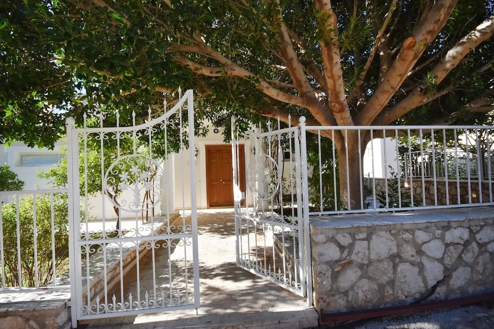 KAL1400 Villa Badem 3 Bedrooms