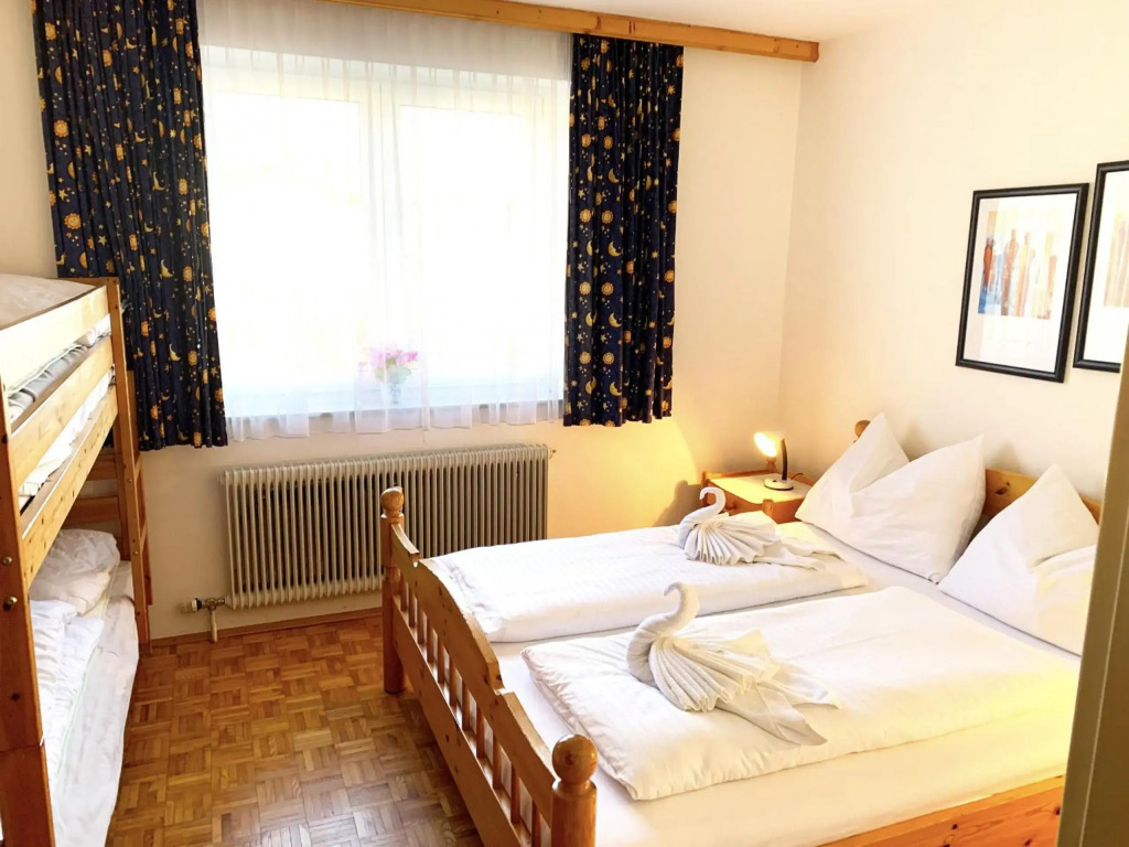 Mountain View 1-Bedroom Apartment-Top 1