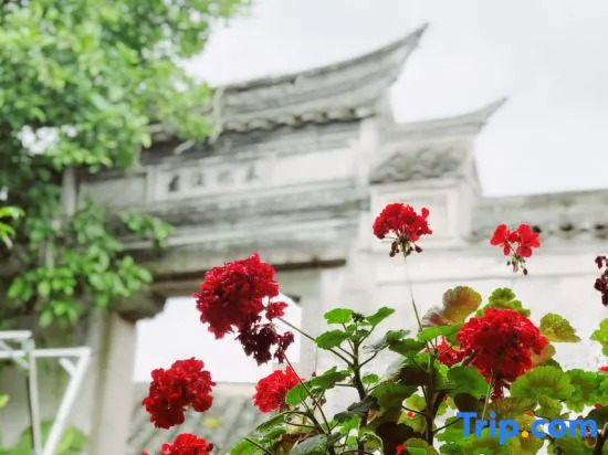 Bingzhan Hostel