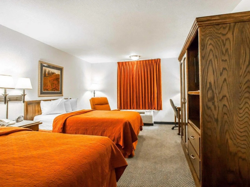 伊克诺中心酒店(Econo Lodge Central)
