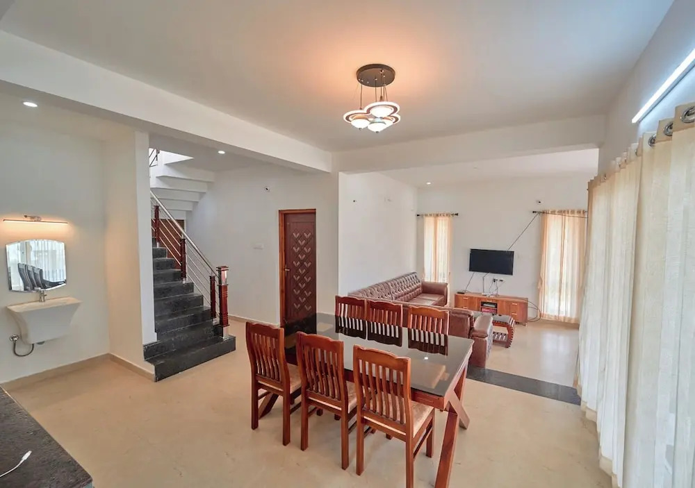 Cucuu Nest Conoor by VOYE HOMES
