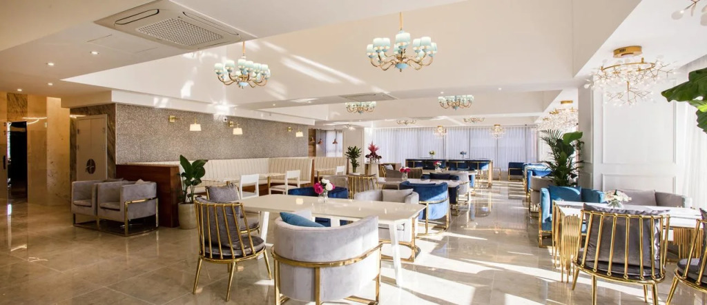 Baymond Hotel