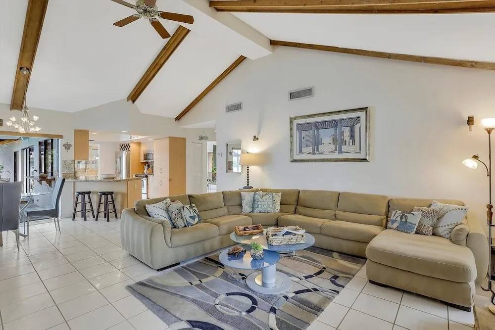 Waterfront home on key lot with pool/view of river