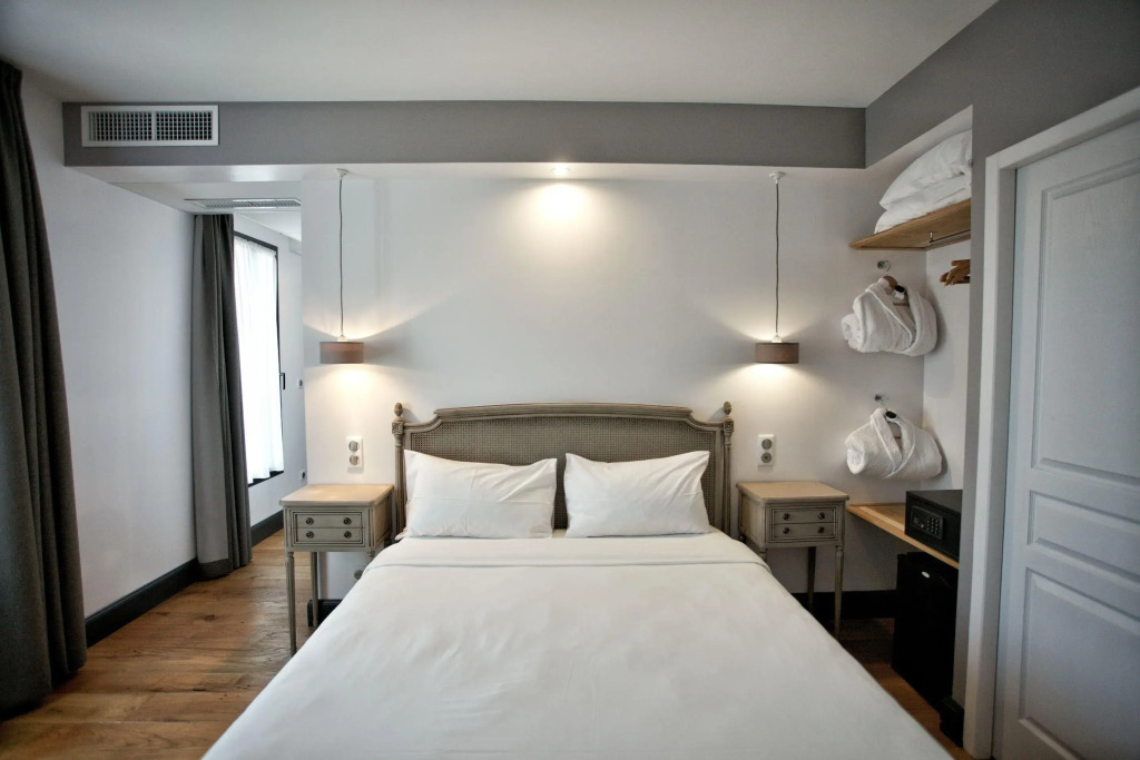 Hôtel Henri IV