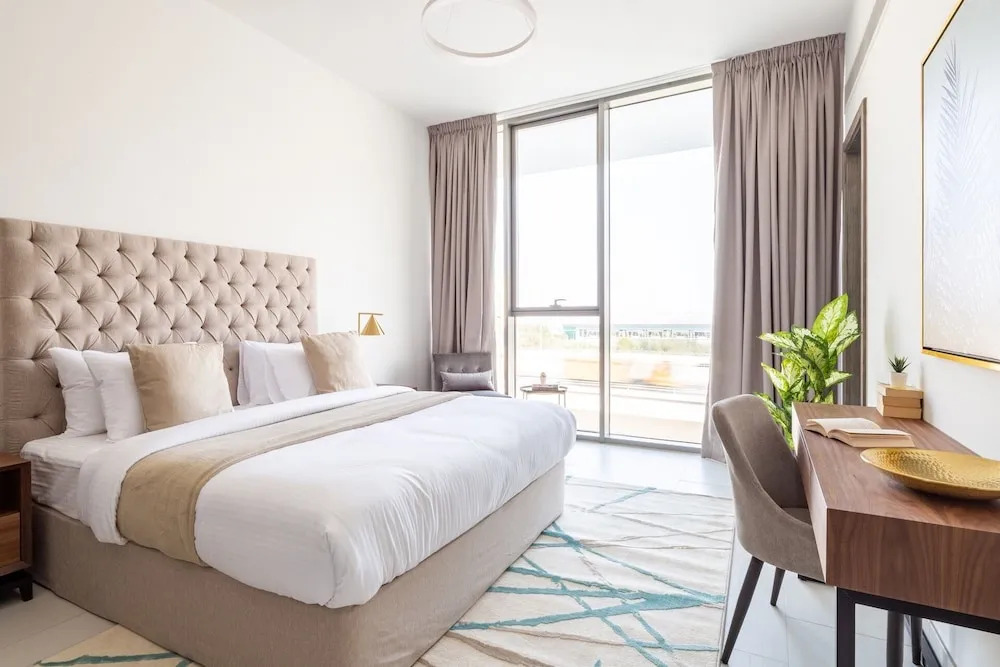 Stylish 2BR Apartment by the Beach - The Palm Jumeirah