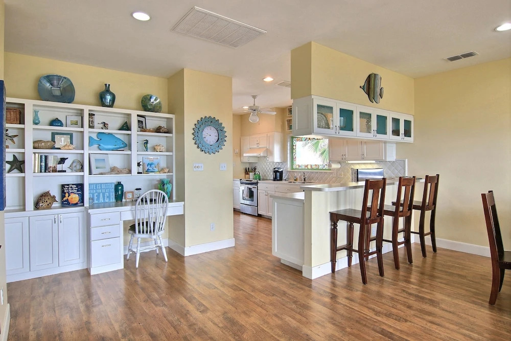 Ocean Oasis 5 Bedrooms 4 Bathrooms Home