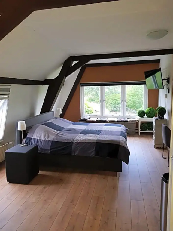 B&B BY Chantal