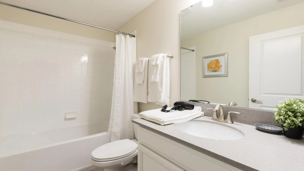8BR Family Disney Getaway w Theatre Pool SPA