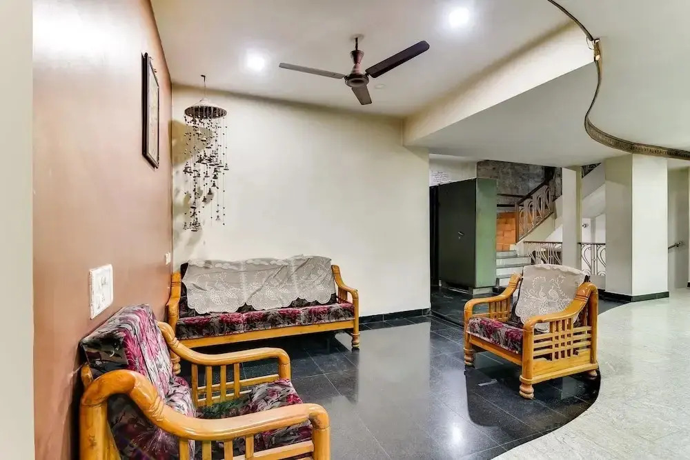 Hotel Ganesh by OYO Rooms