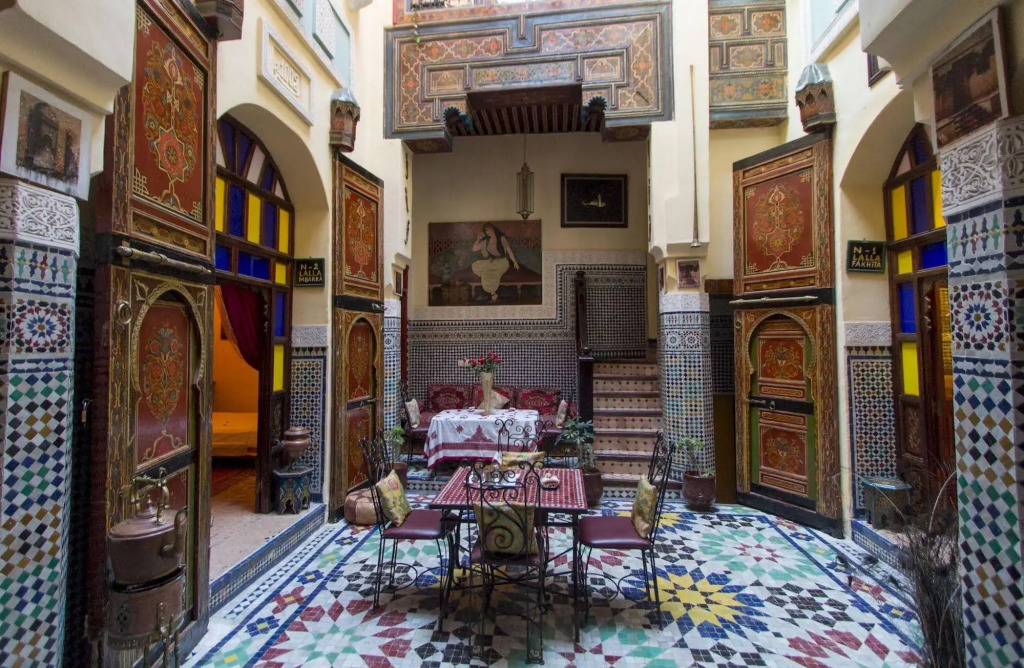 Riad Dar Fes source bleue luxury home
