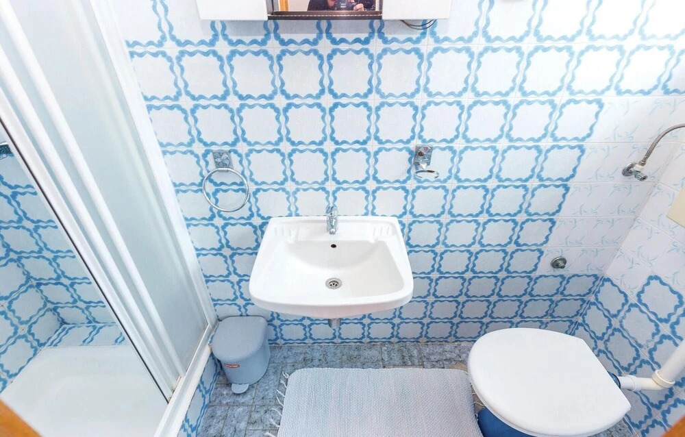 Amazing Home in Novi Vinodolski With Wifi and 4 Bedrooms