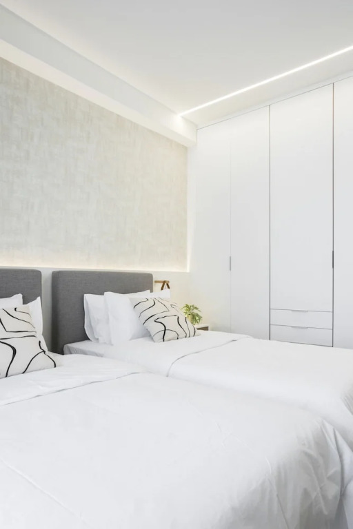 Deluxe Apartment in Kallithea