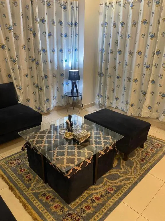 Near AirPort/Motorway/Daewoo - Large 3BHK Apt