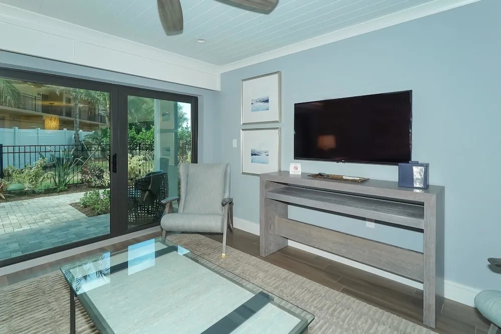 Anna Maria Beach Resort Rm 111