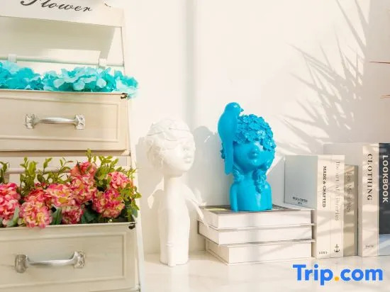 Yubai phase I B & B (Shanghai international tourist resort)