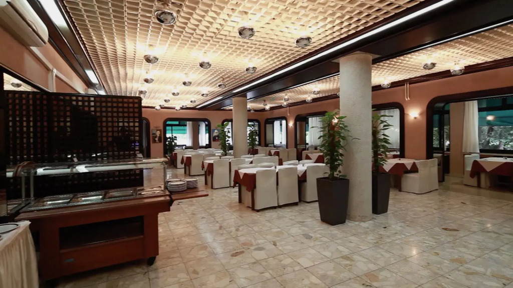 Hotel Sumratin