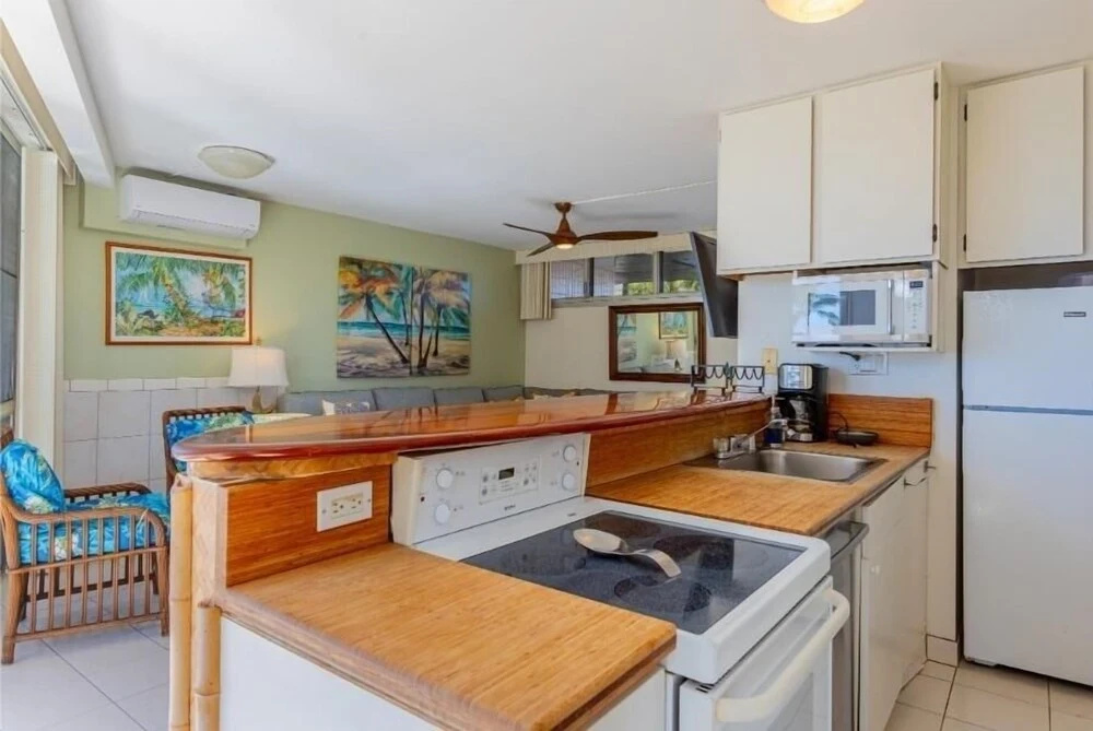 Kamaole Nalu, #302 2 Bedroom Condo by RedAwning, Kihei