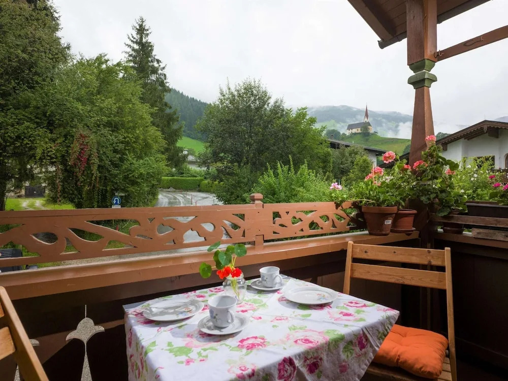 Apartment in Top Location in Fugen With Balcony