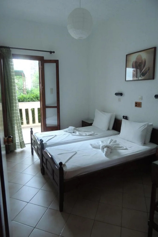 Smaragda Hotel