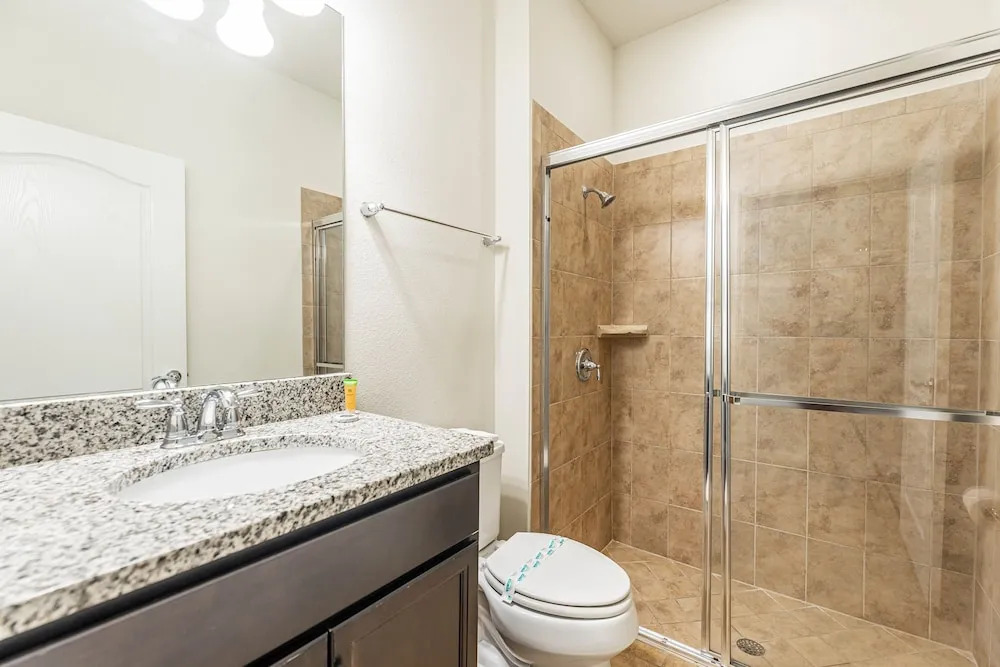 Tvpm-8916al/wws 4 Bedroom Townhouse by RedAwning