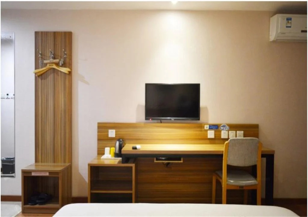 Eaka 365 Hotel Zhengding Airport Branch