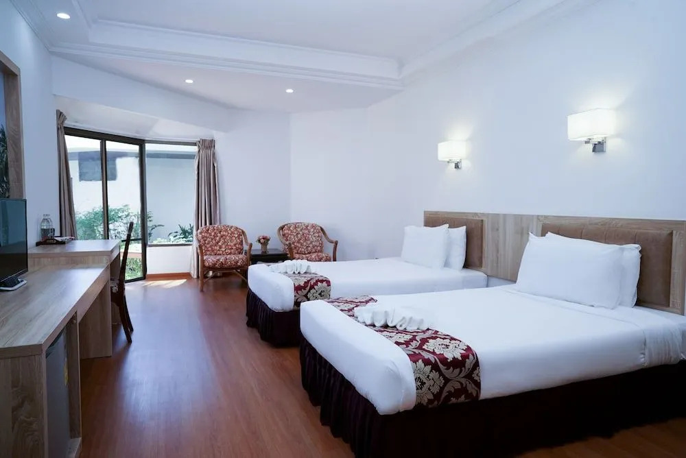 Palmeraiebeach Resort Rayong ปาล์มมาลี บีช รีสอร์ท ระยอง 罗勇棕榈树海滩酒店