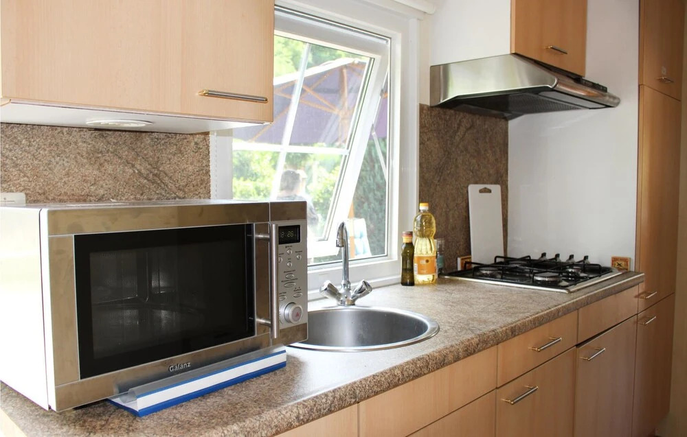 Stunning Home in Rheezerveen With 2 Bedrooms and Wifi